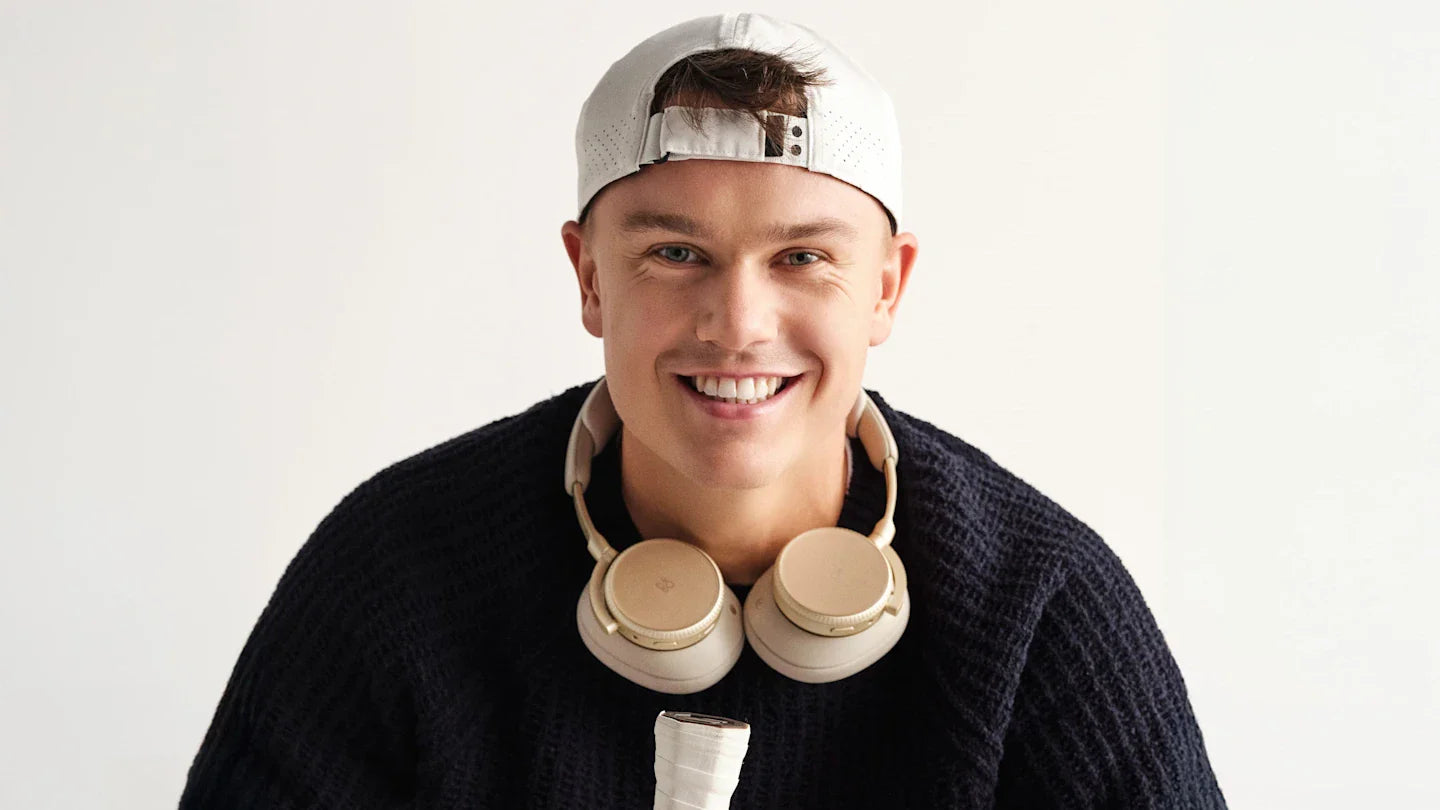 Bang & Olufsen Beoplay H100 Ear Headphones 11